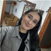 Profesora de Violoncello imparte clases teóricas y prácticas del mismo con lenguaje musical incluido! Varios años de experiencia